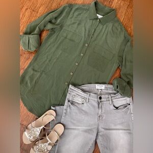 Equipment Blouse Silk Olive Long Sleeve Collared Buttonfront Pockets Chest SZ: S